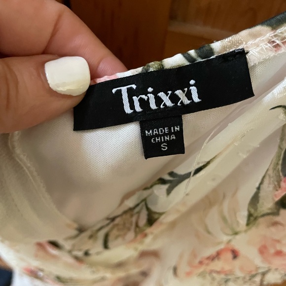 Cute little short dress work nice from Macy’s. - Picture 3 of 3